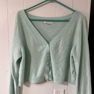 Like New! Cropped American Eagle Cardigan - Perfect for Spring!
